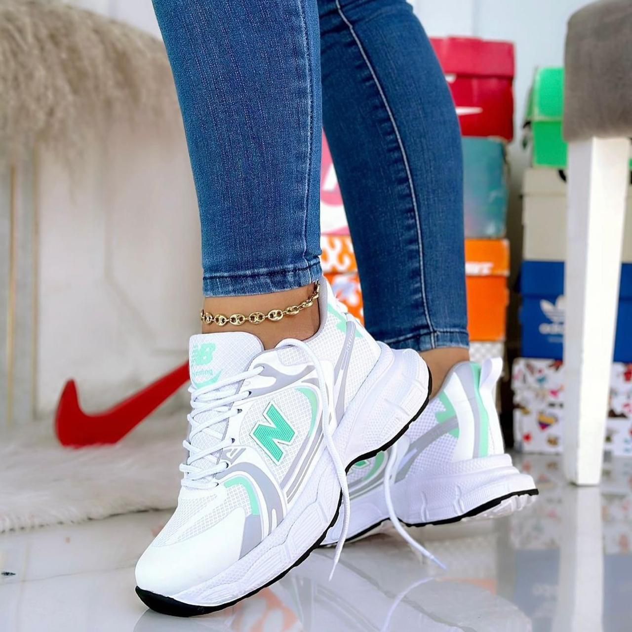 🔥 ¡Tenis New Balance para Mujer Exclusivo con 35% OFF! + Envío Gratis – ¡Oferta por TIEMPO LIMITADO! ⏰