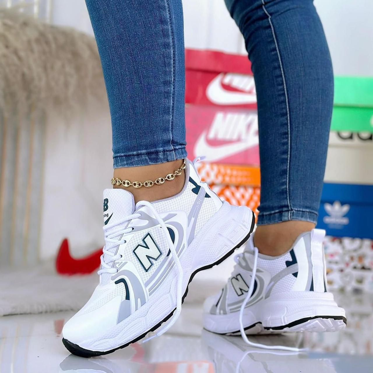 🔥 ¡Tenis New Balance para Mujer Exclusivo con 35% OFF! + Envío Gratis – ¡Oferta por TIEMPO LIMITADO! ⏰